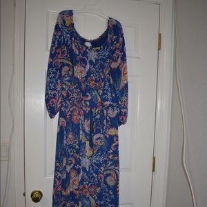 Off the shoulder maxi dress